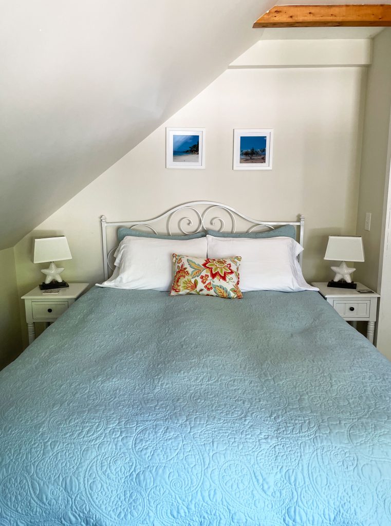 Queen bedroom