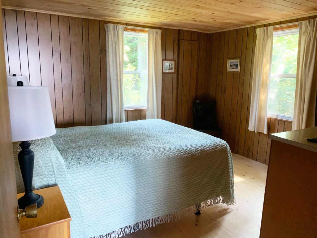Queen bedroom