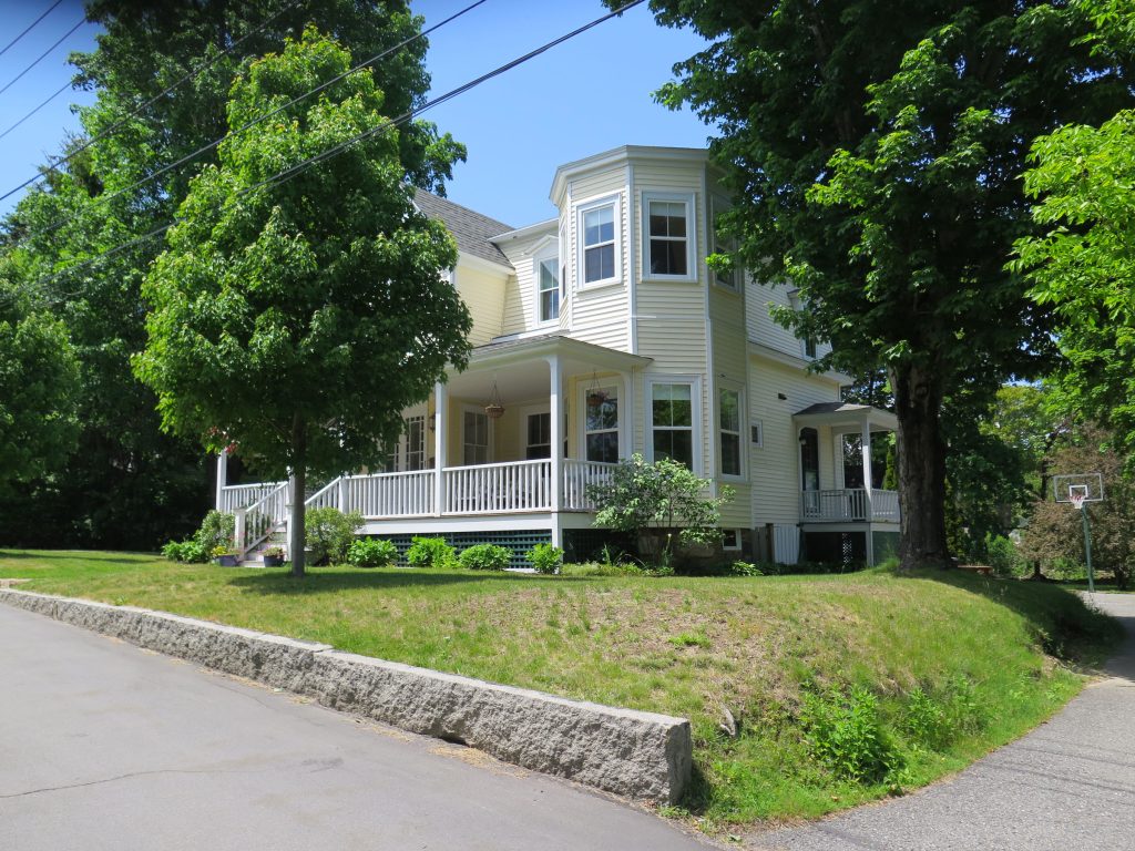 Ohana Cottage — Exterior