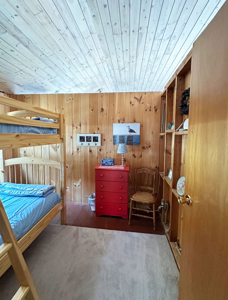 Bunk bedroom