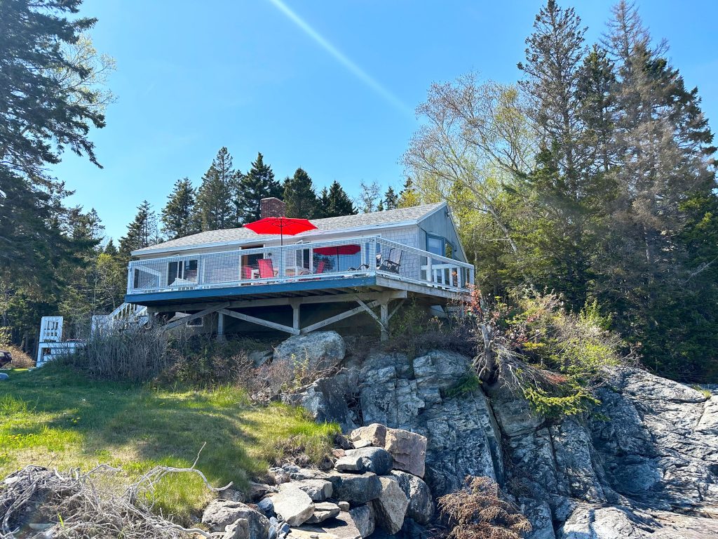 Old Point Seaside — Exterior