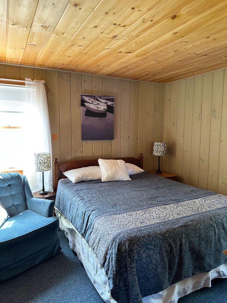 Queen bedroom