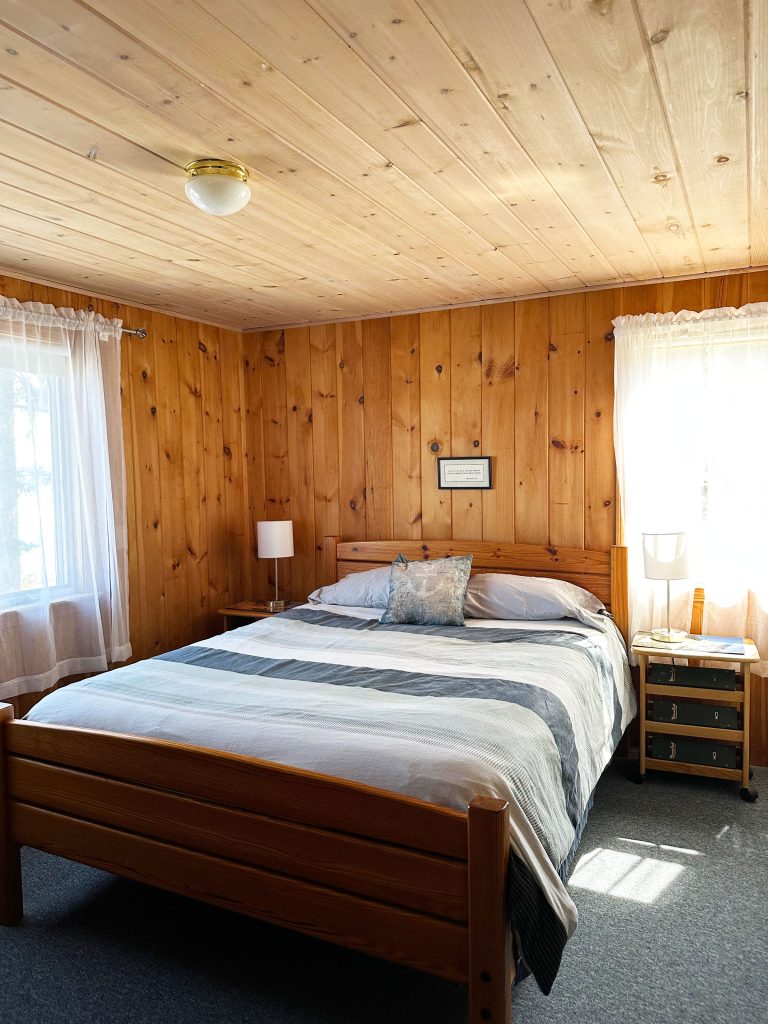 Queen bedroom