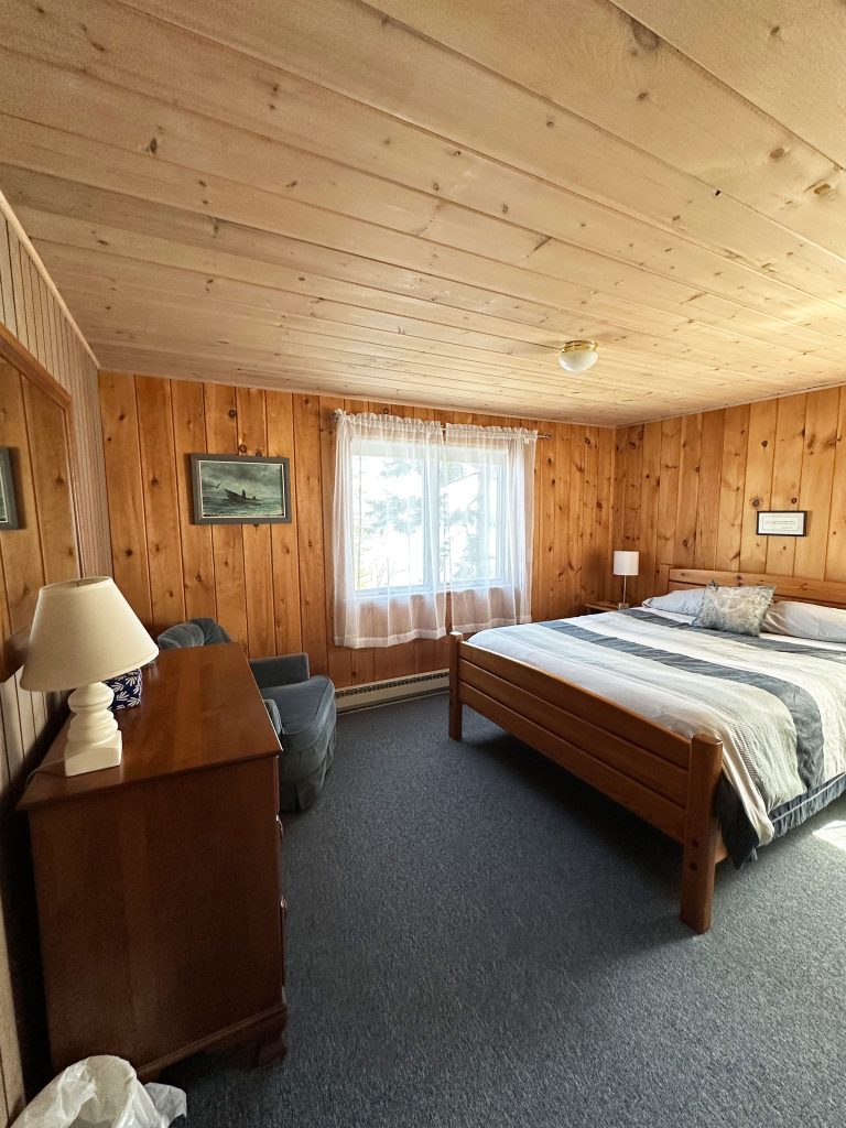 Queen bedroom