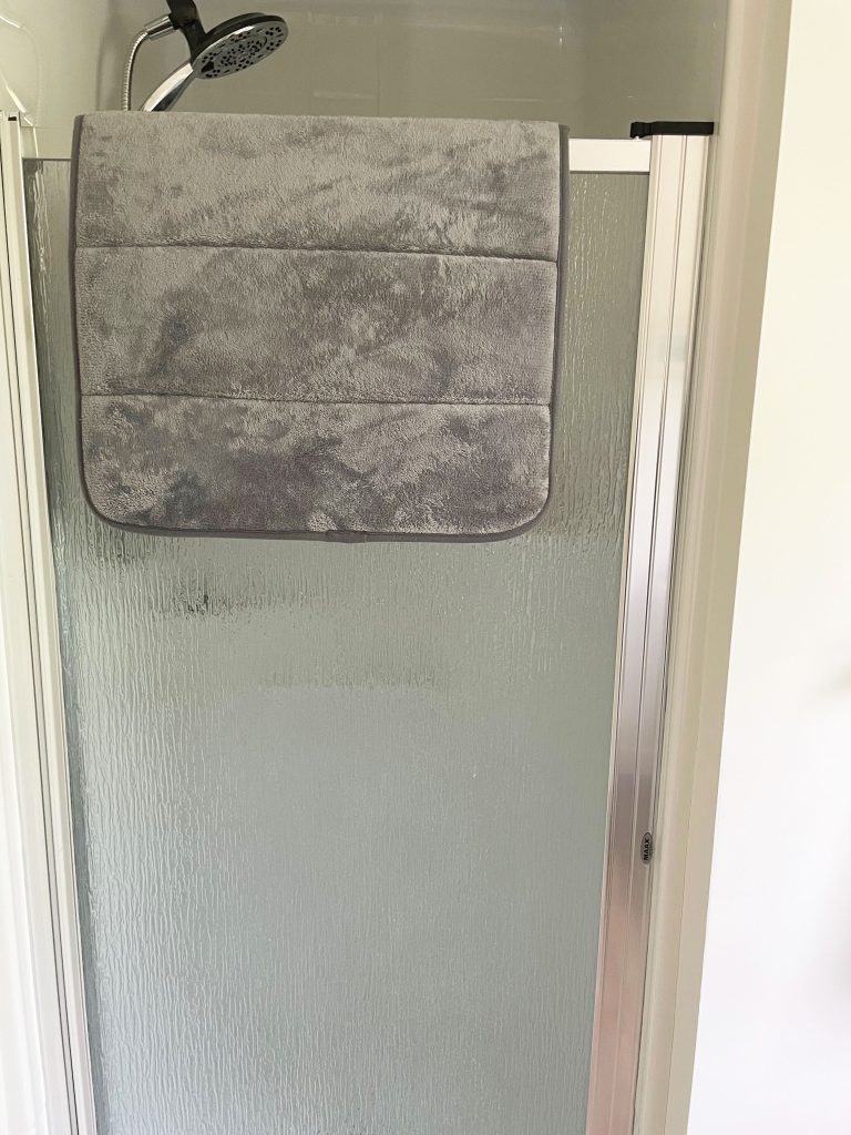 OR-bath2b Bathroom