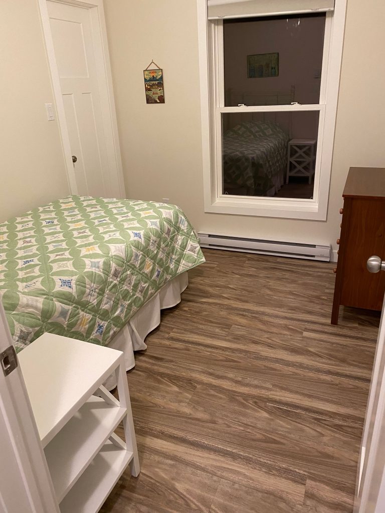 OR-twin1 Twin bedroom