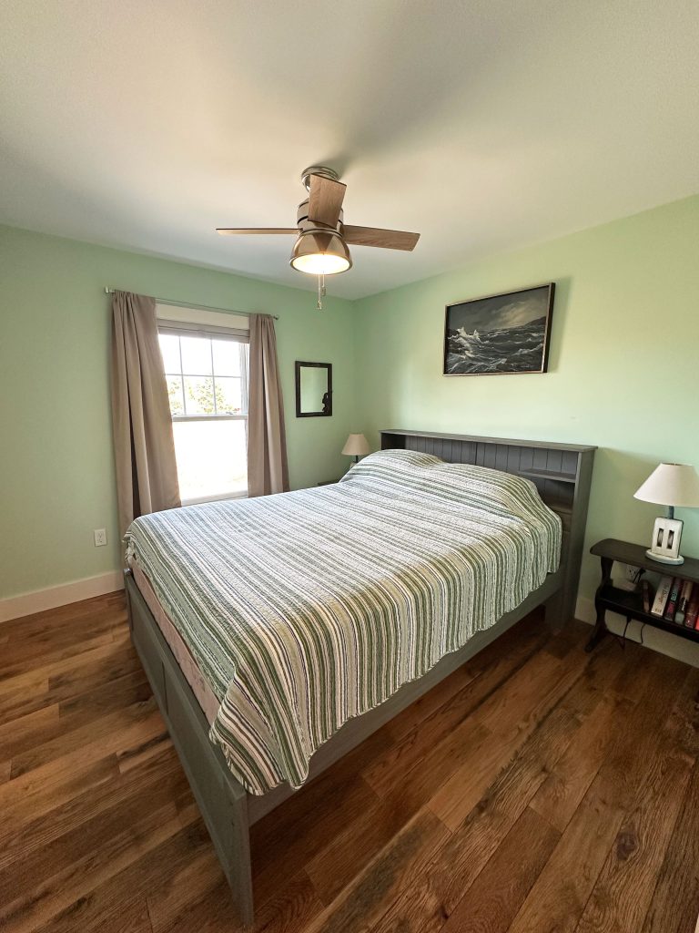 Queen bedroom