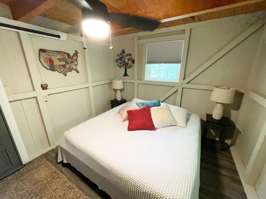 Queen bedroom