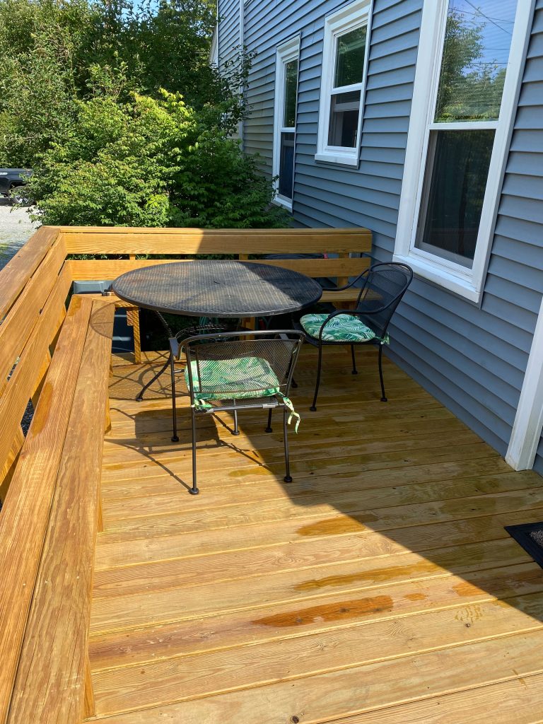 Merry Glen — Deck