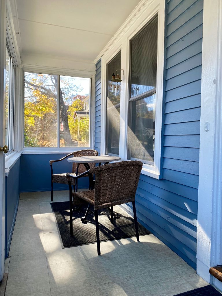 Merry Glen — Porch