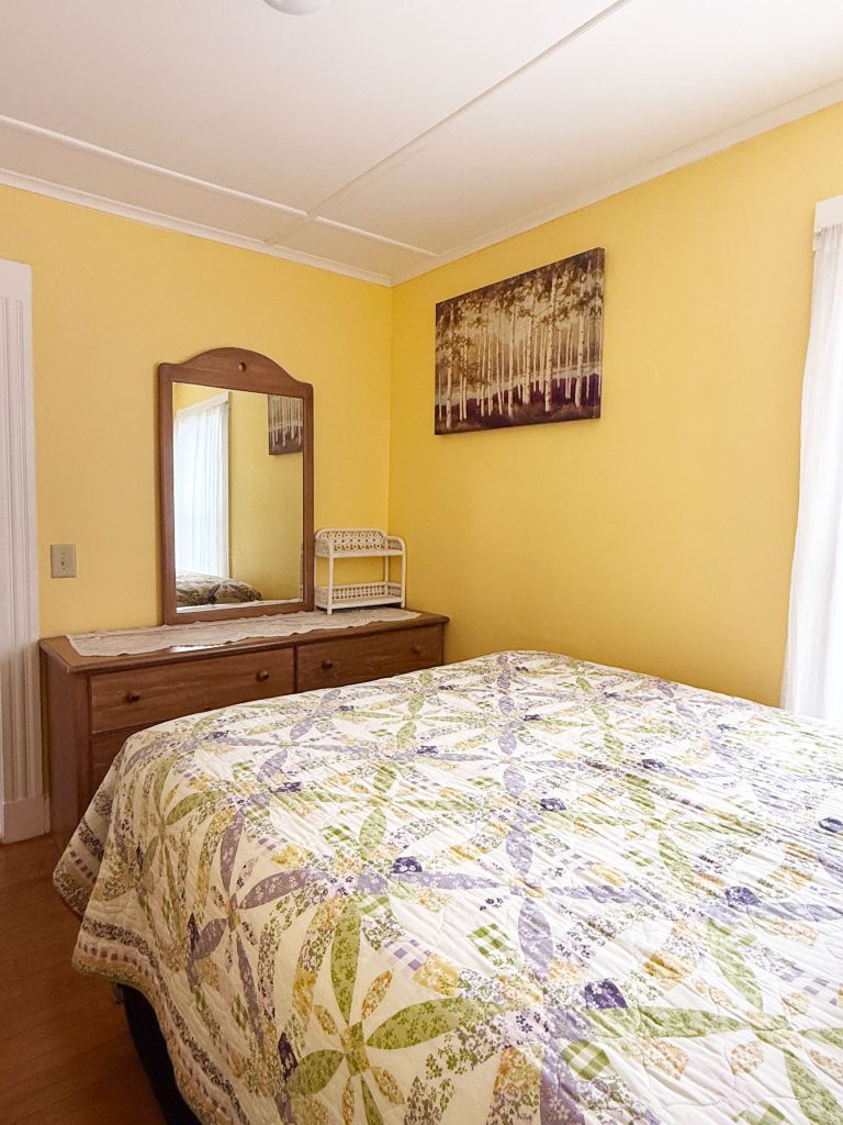 Queen bedroom