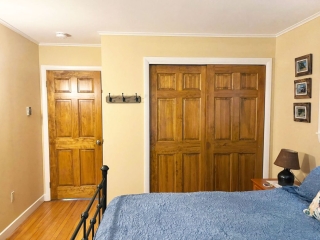 Queen bedroom