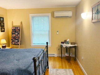 Queen bedroom