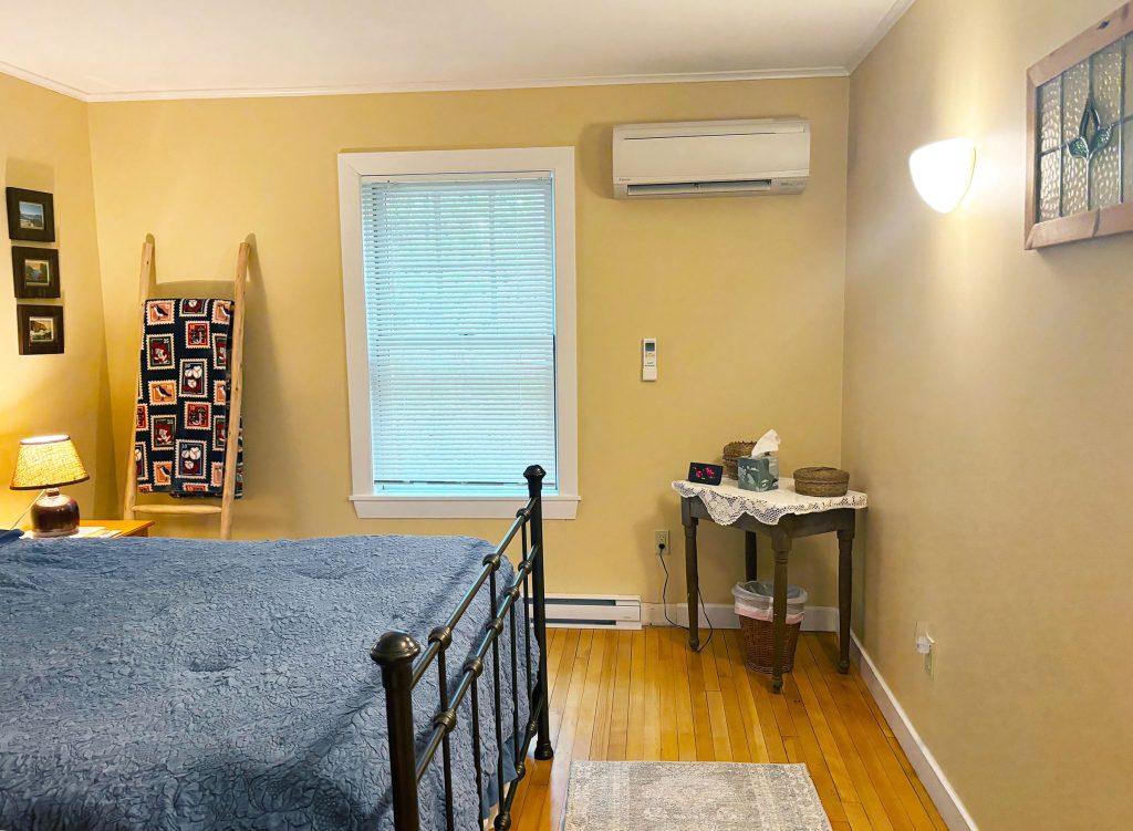Queen bedroom