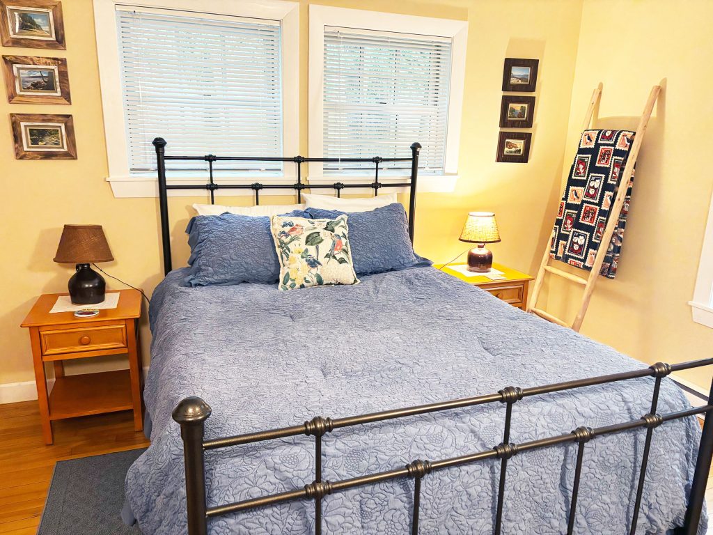 Queen bedroom