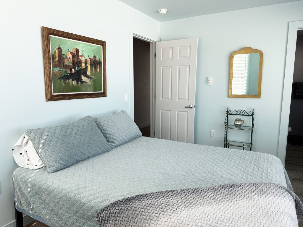 Queen bedroom