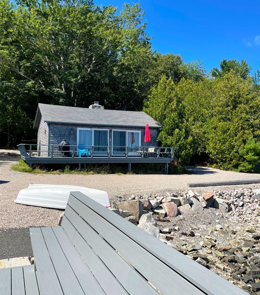 SK-cott4-1 Cottage from the dock