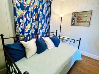 Daybed room