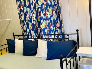Daybed room
