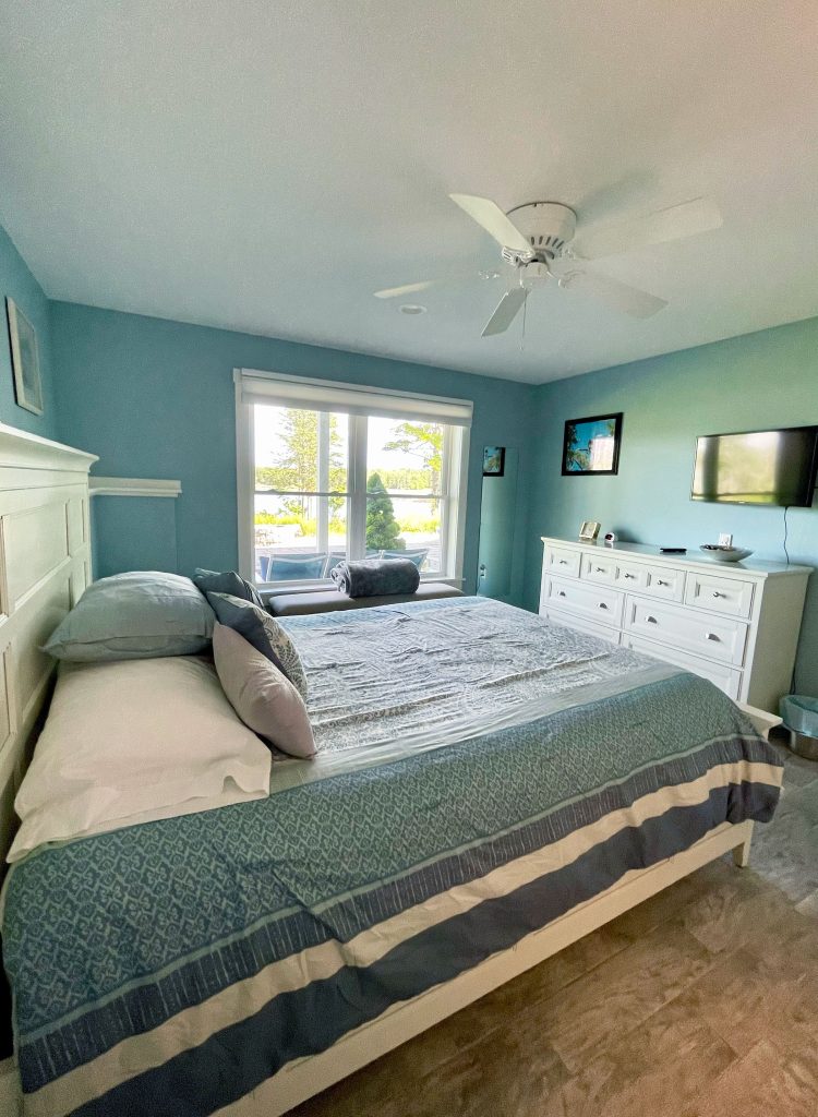 Lower level queen bedroom