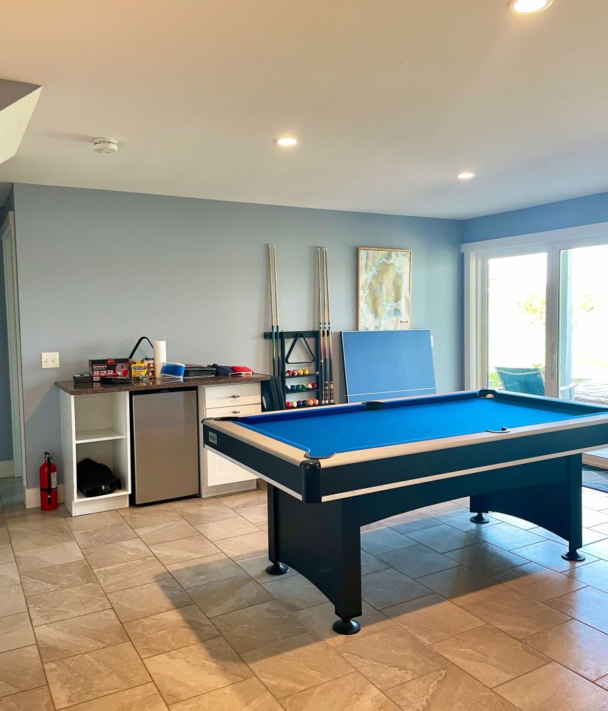 Lower level game room pool table/ping pong