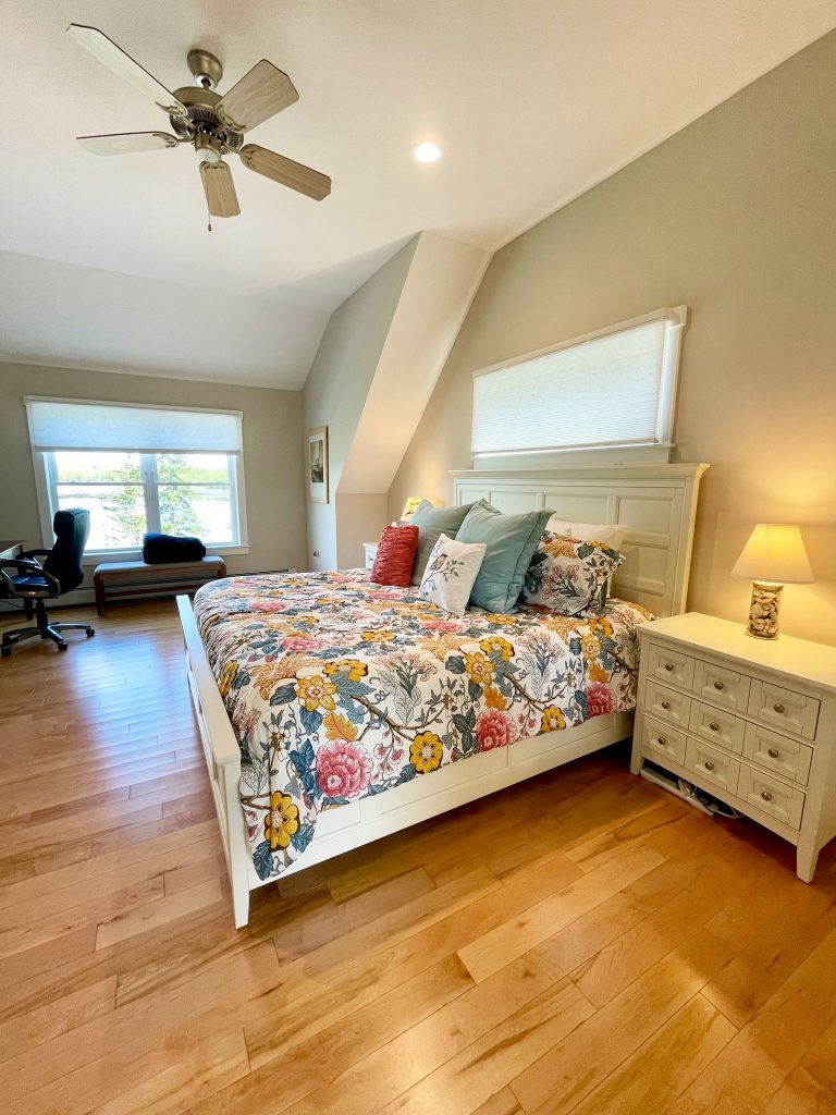 Master king bedroom 2nd floor