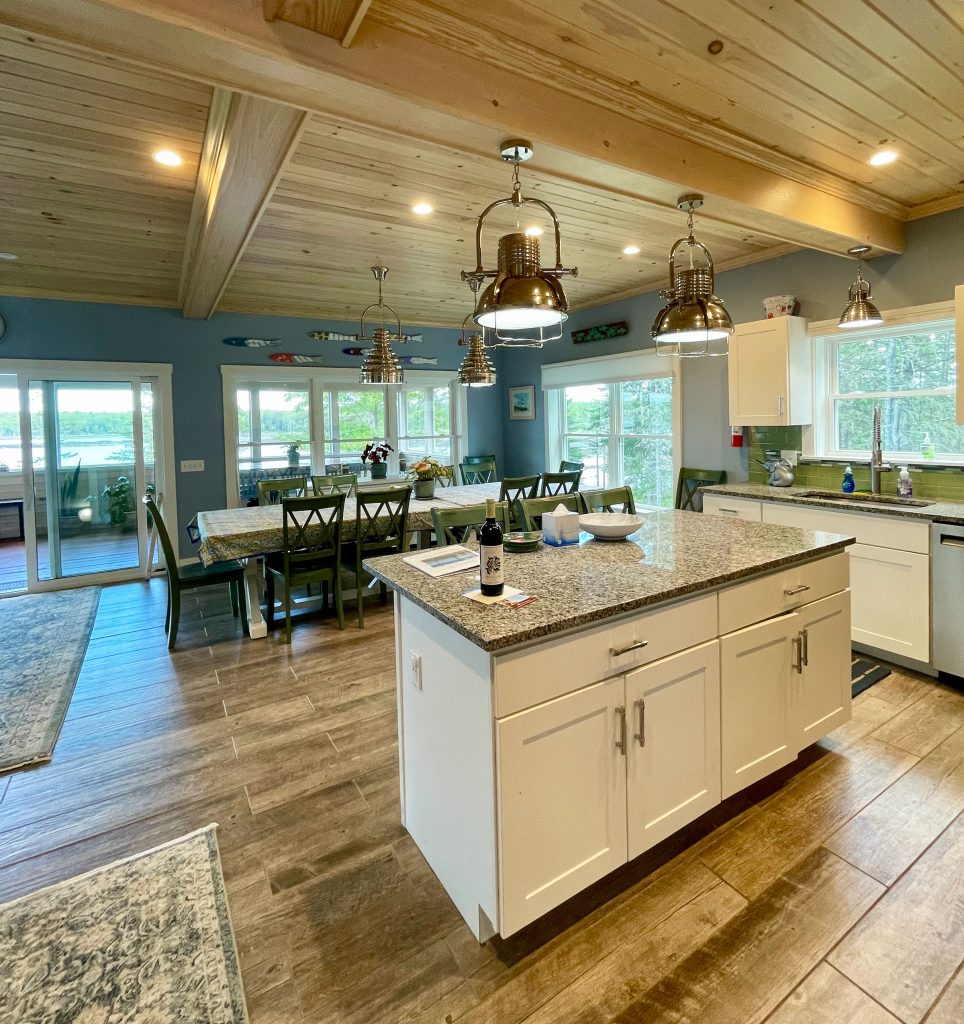 Kitchen/dining area