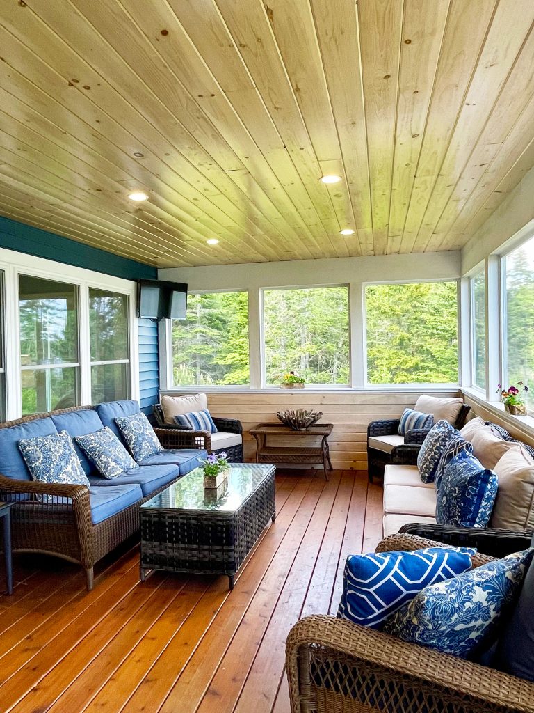 Screened porch seating