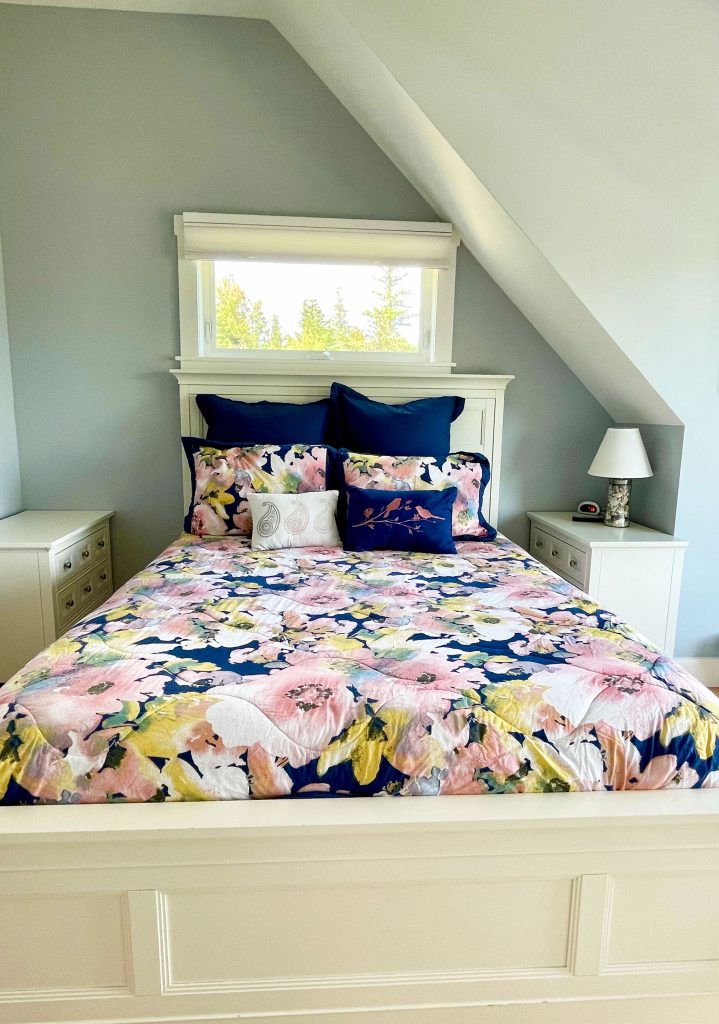 First queen bedroom 2nd level