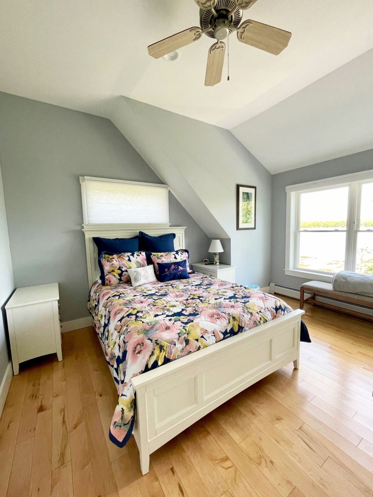 First queen bedroom 2nd level
