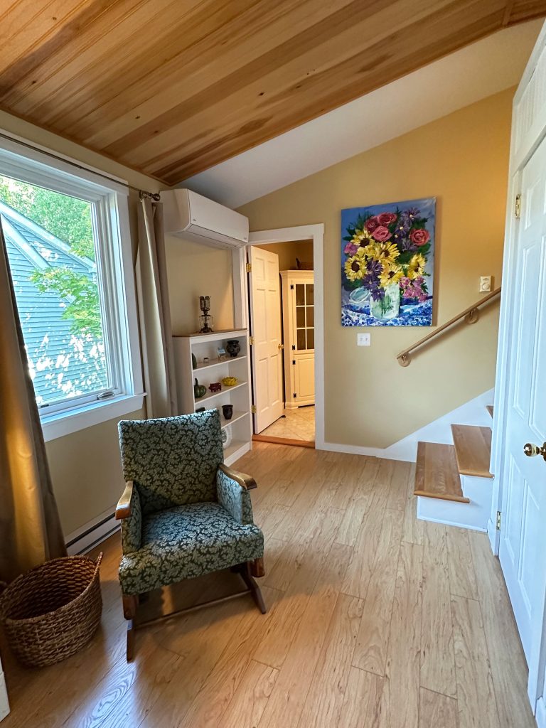 Master queen bedroom