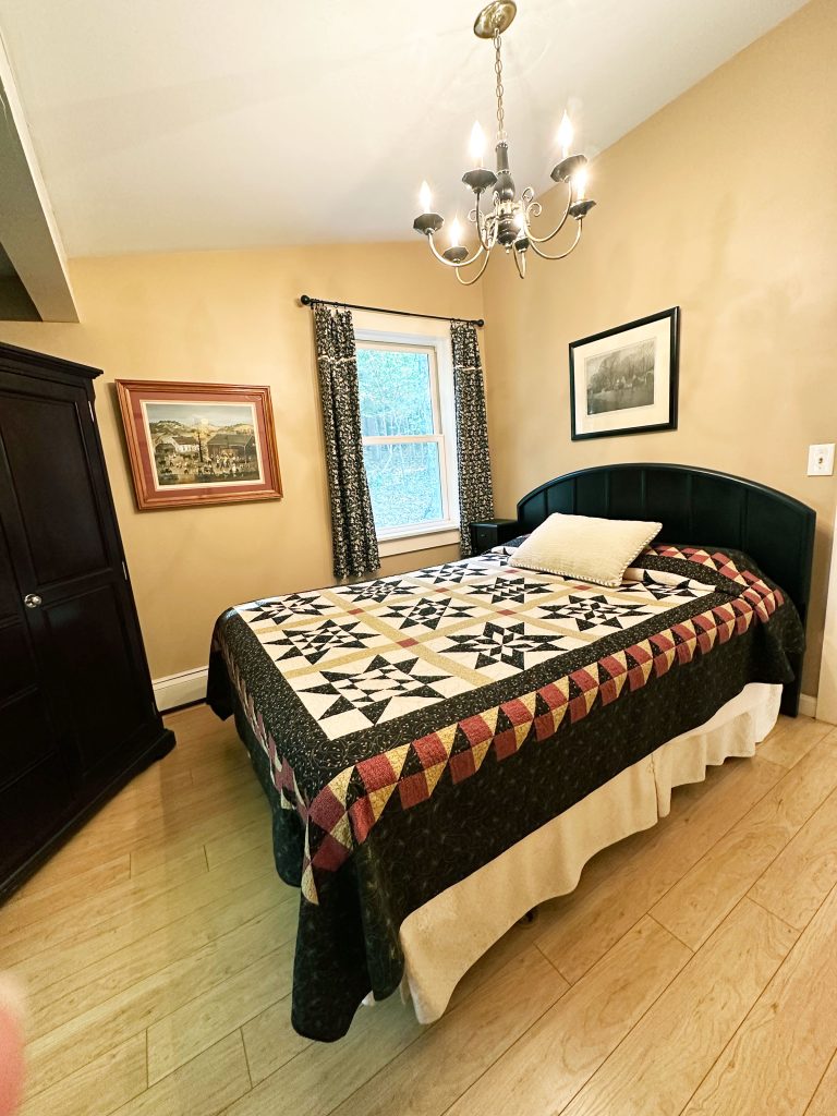 2nd queen bedroom