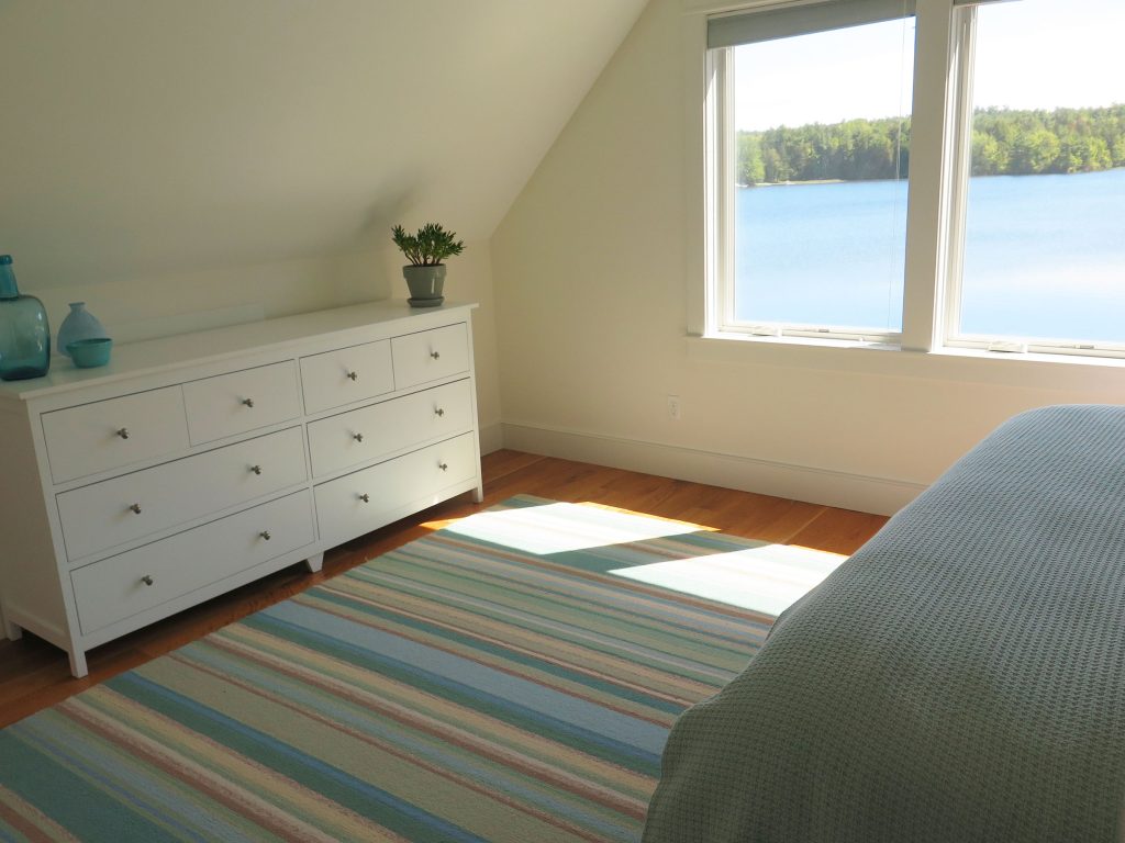 2nd floor king bedroom