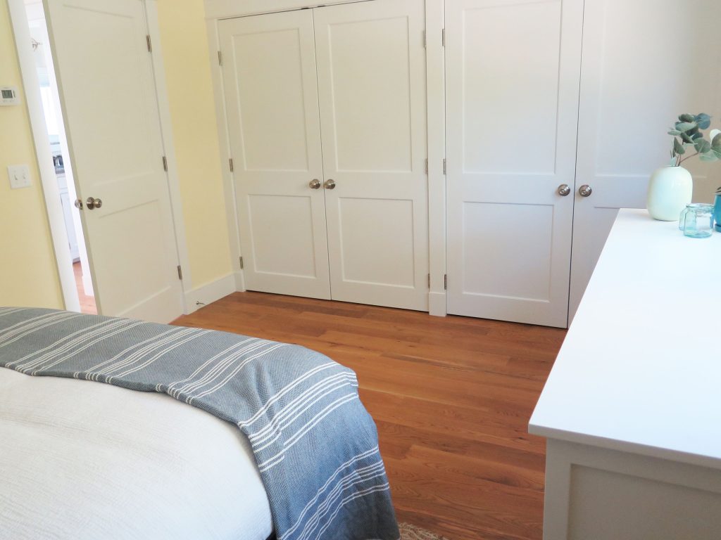 2nd floor queen bedroom