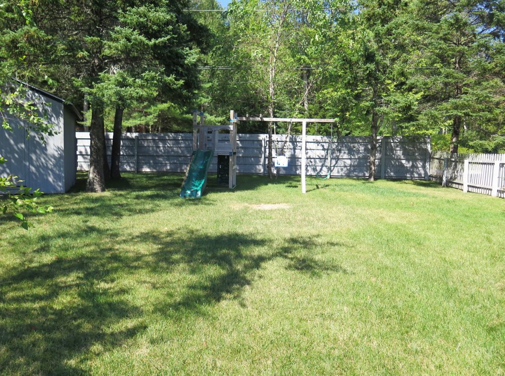 Yard/play area