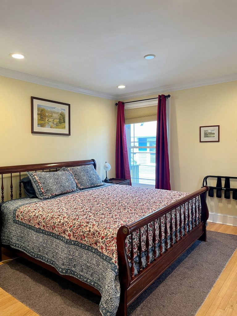 "Chatsworth" 2nd floor king bedroom