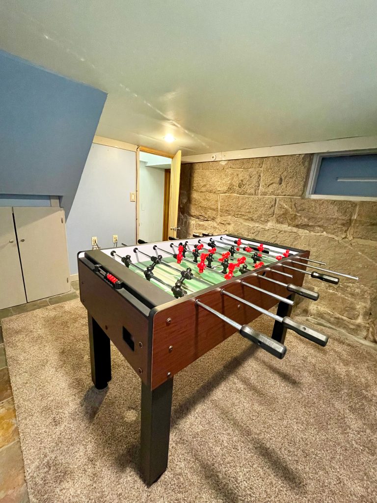 Game room (basement)