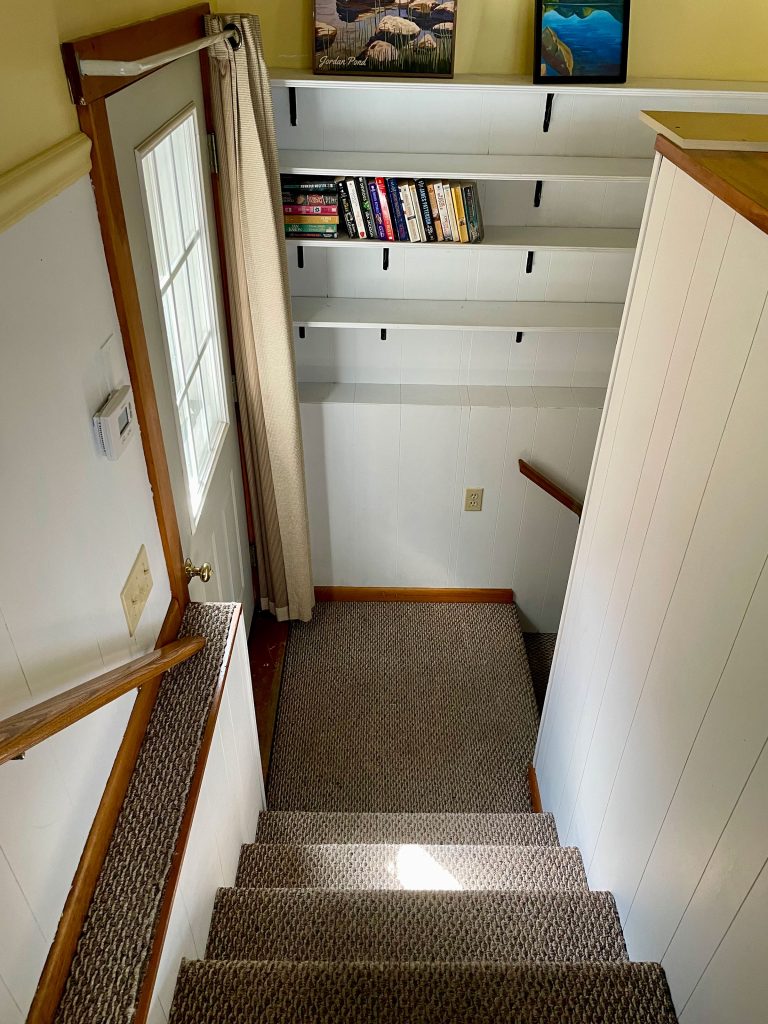 Stairs to basement