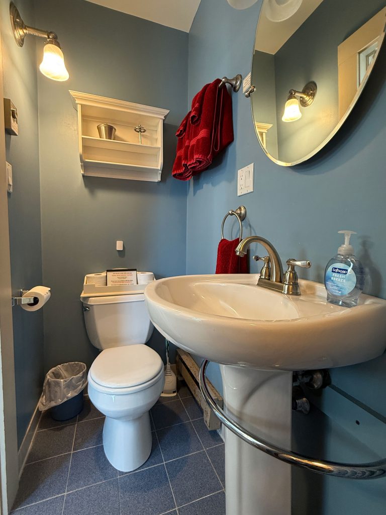 "Whitby" bathroom (shower only)