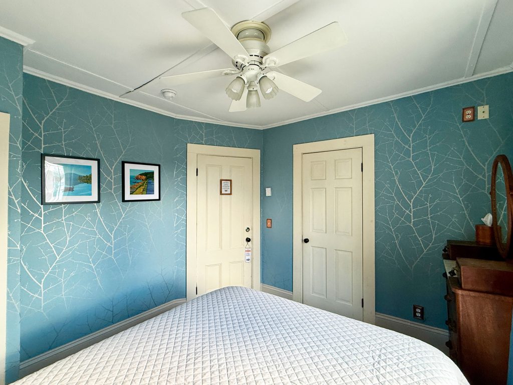 "Whitby" queen bedroom 2nd floor