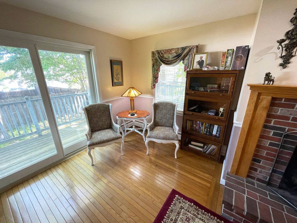 WM-LR3 Living room