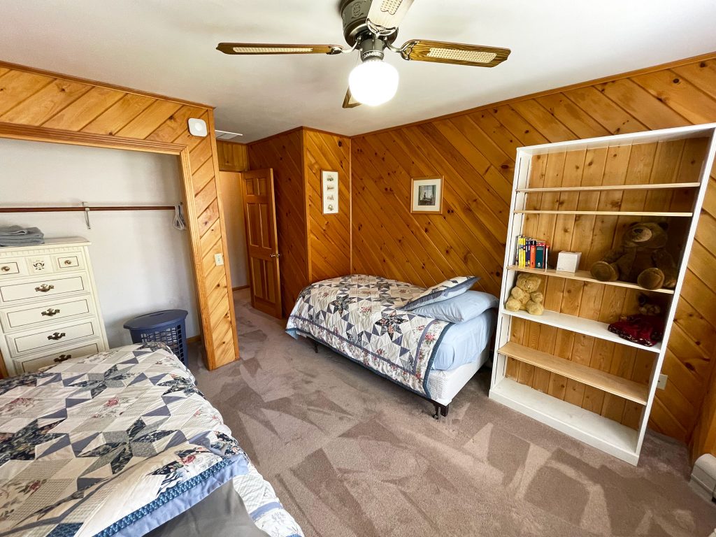 WM-Twin3 Twins bedroom