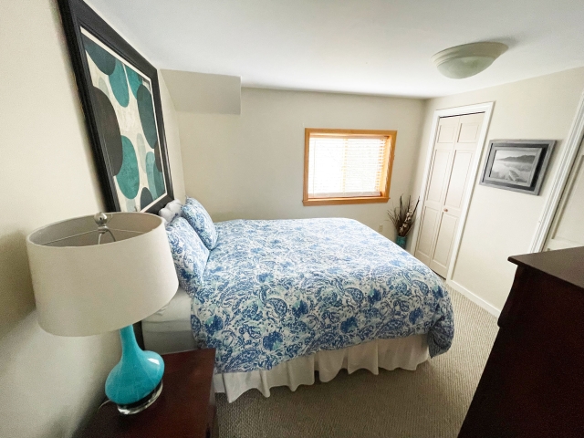 Queen bedroom