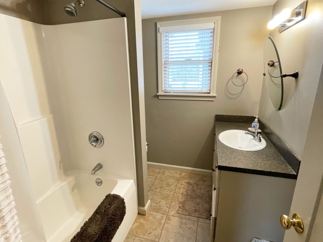 Bathroom (shower and tub combo)