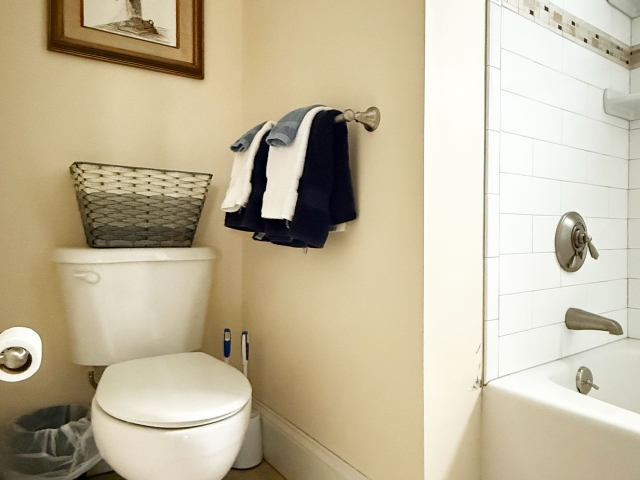 2nd floor bathroom