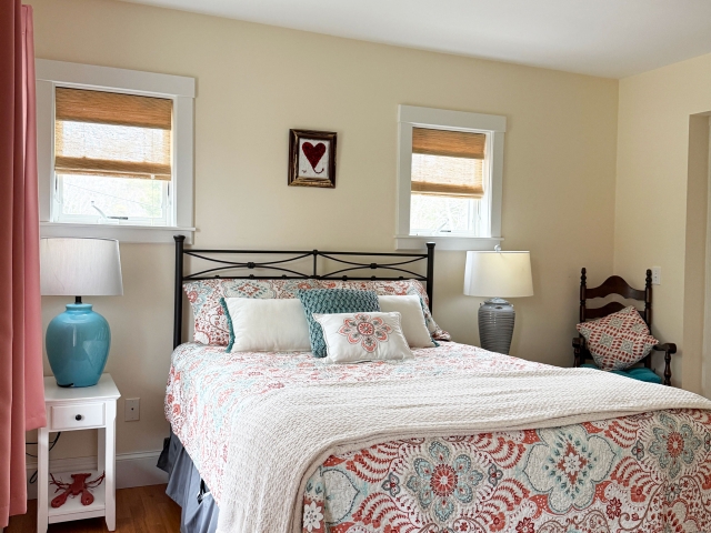 Queen bedroom