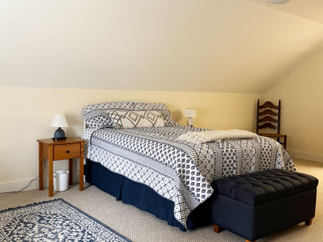 Queen bedroom
