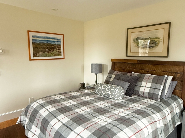 Queen bedroom