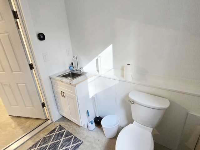 SO-LL-bath-half