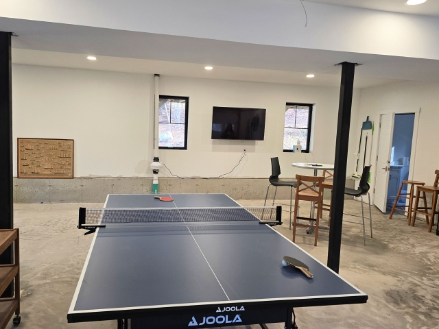 SO-gameroom-garage